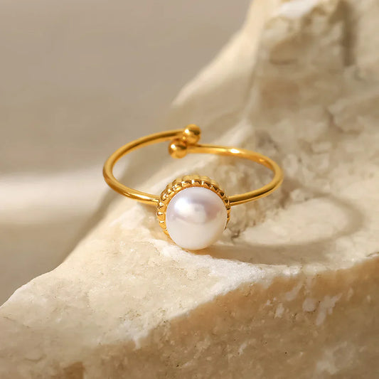 Pearl Ring: Timeless Elegance & Modern Style