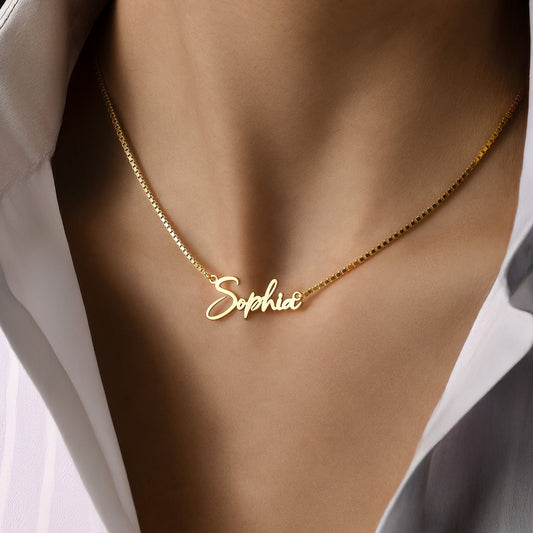 Name Necklace: The Ultimate Style Tips & Trends