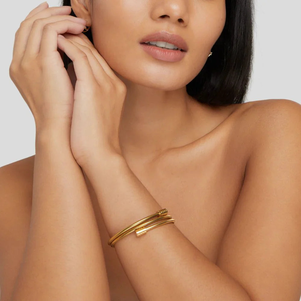 Gold Bracelet: A Little Shine, a Lot of Style