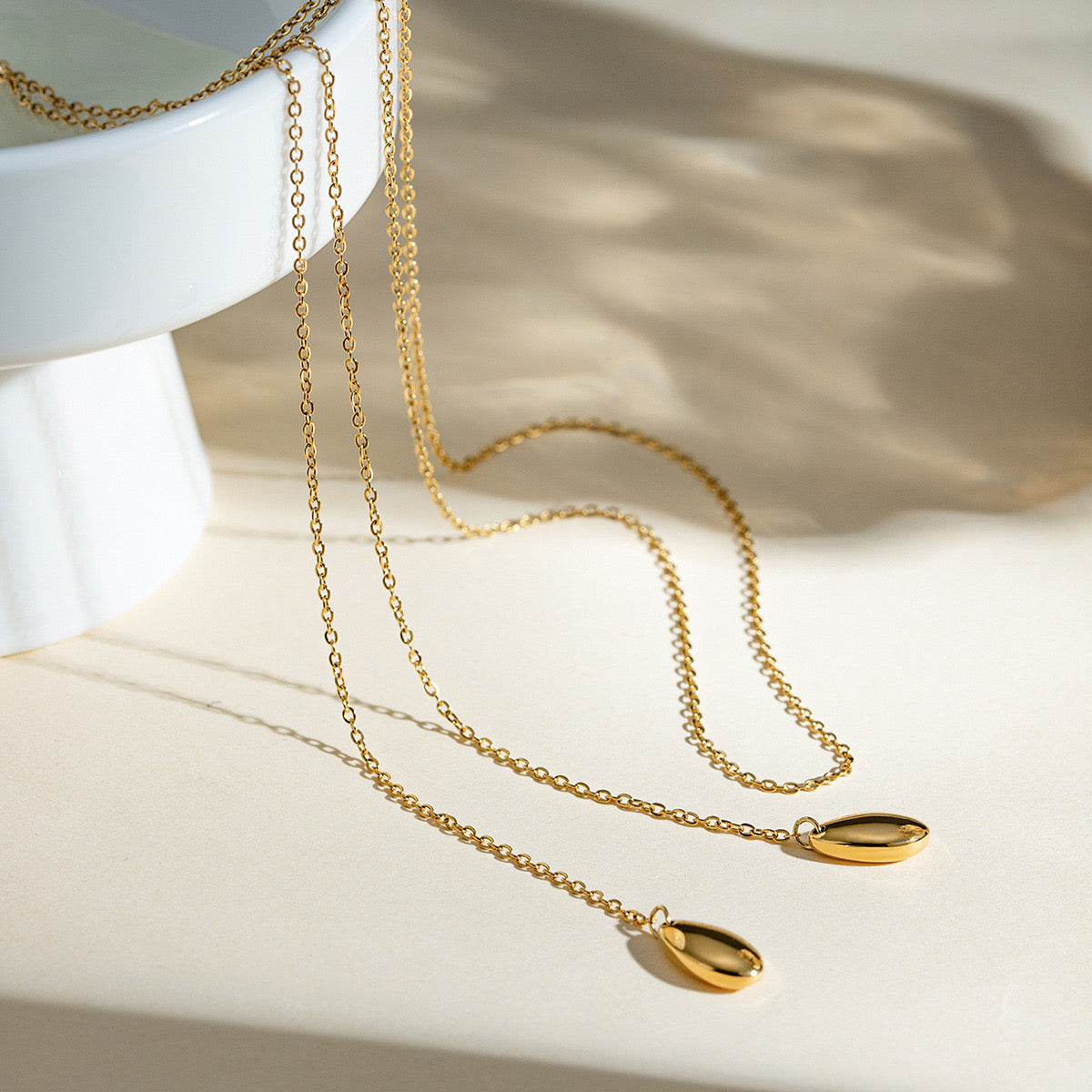 18K Gold Dainty Seashell Wrap Around Chain Necklace