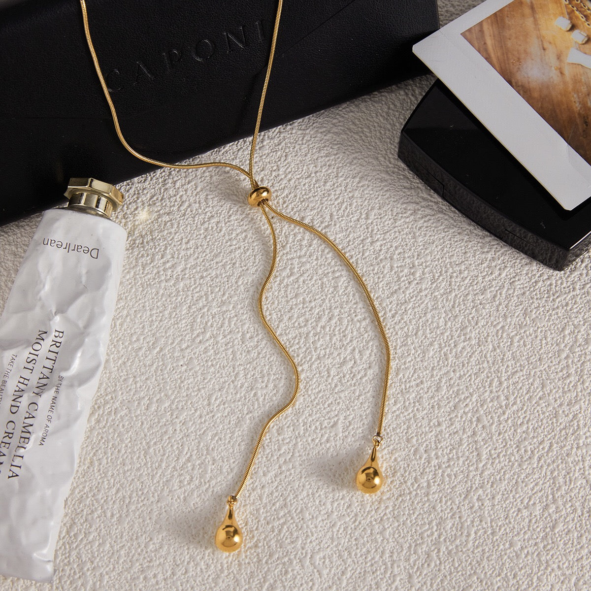 18K Gold Allure Teardrop Adjustable Lariate Chain Necklace