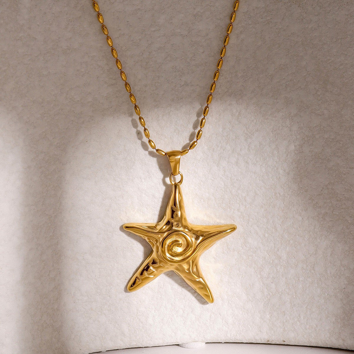 18K Gold Ocean Swirl Starfish Pendant Necklace