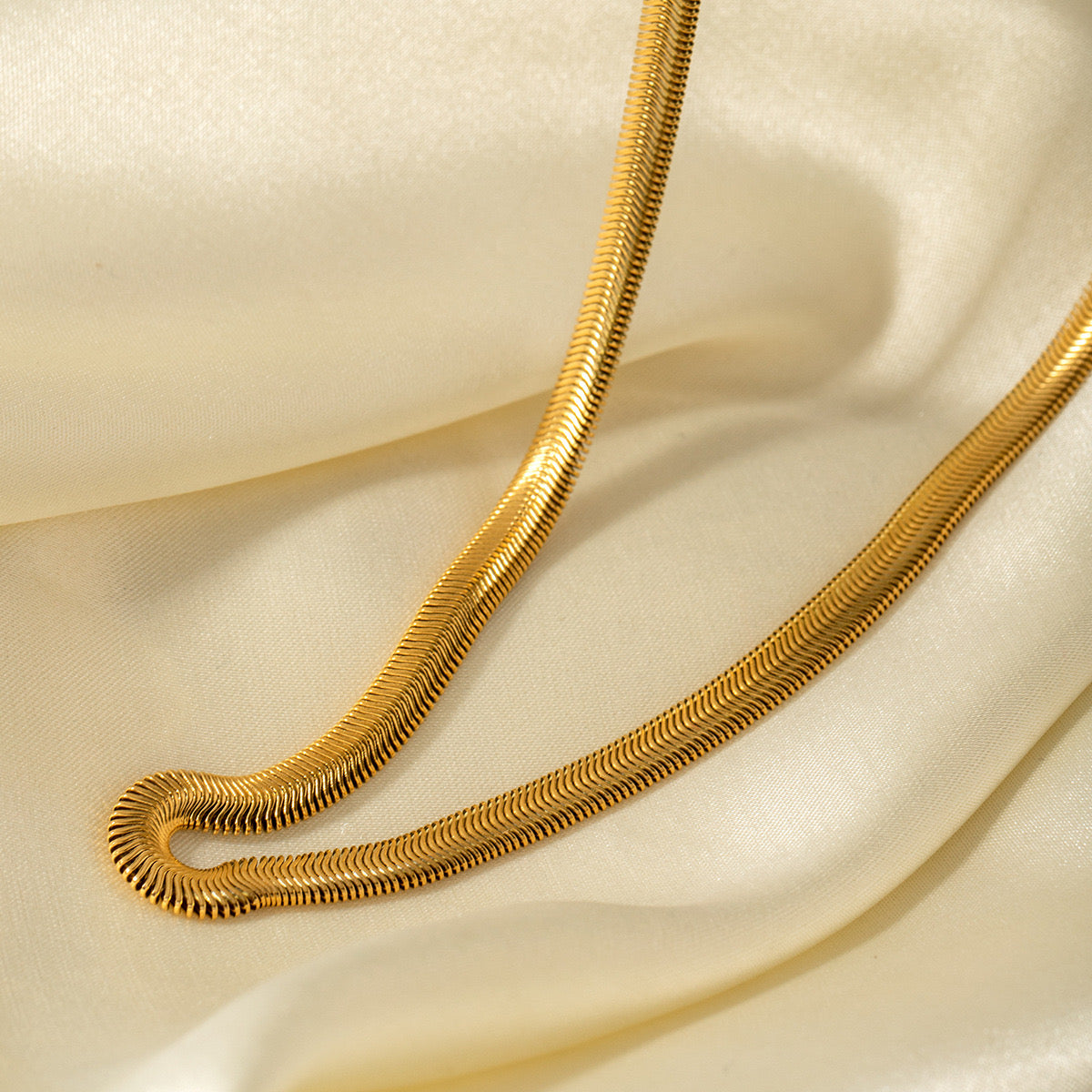 18K Gold Herringbone Snake Chain Charm Necklace Base