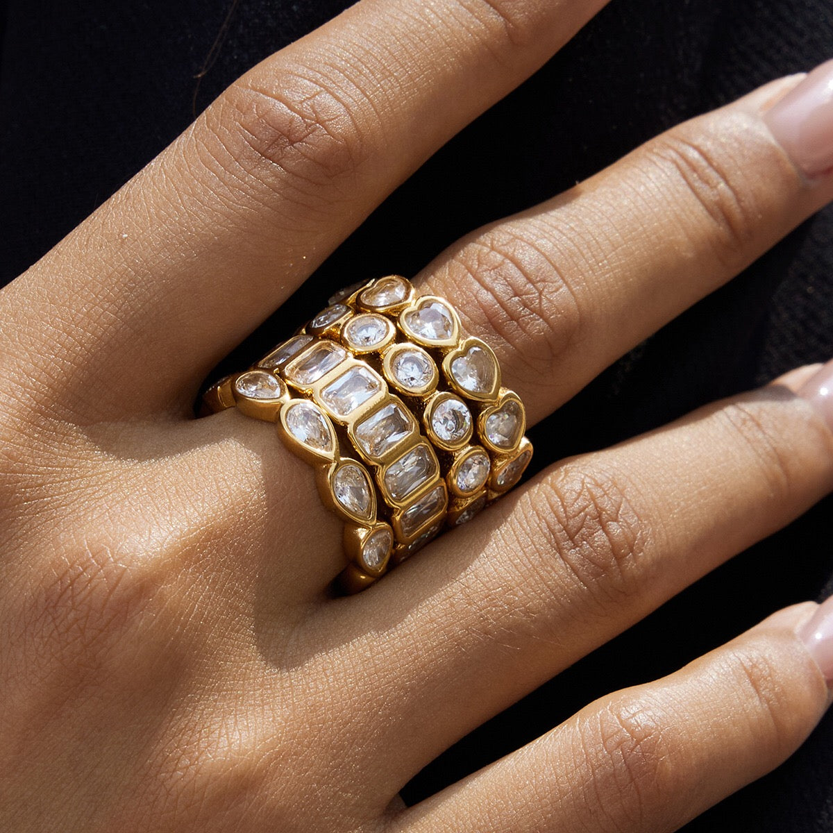 18K Gold Extra Shine Heart Eternity Tennis Ring