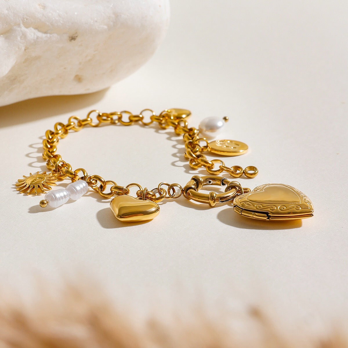 18K Gold Heart Locket Chunky Charm Bracelet