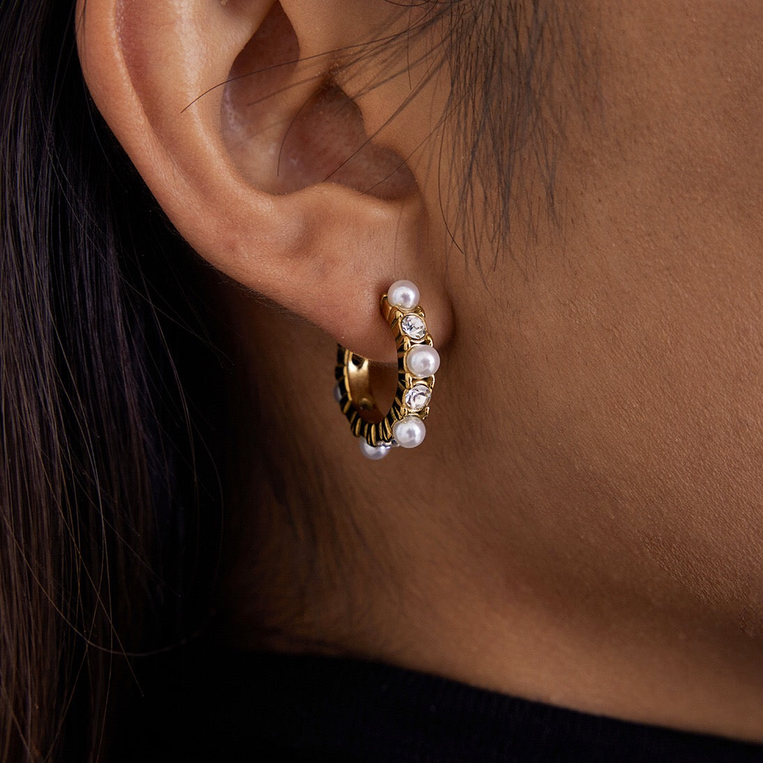 18K Gold Bling Pearl Small Hoop Huggie Earrings
