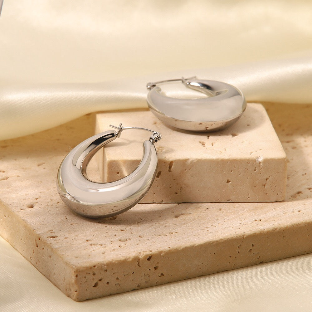 18K Gold Thick Huggie Small Hoop Earrings
