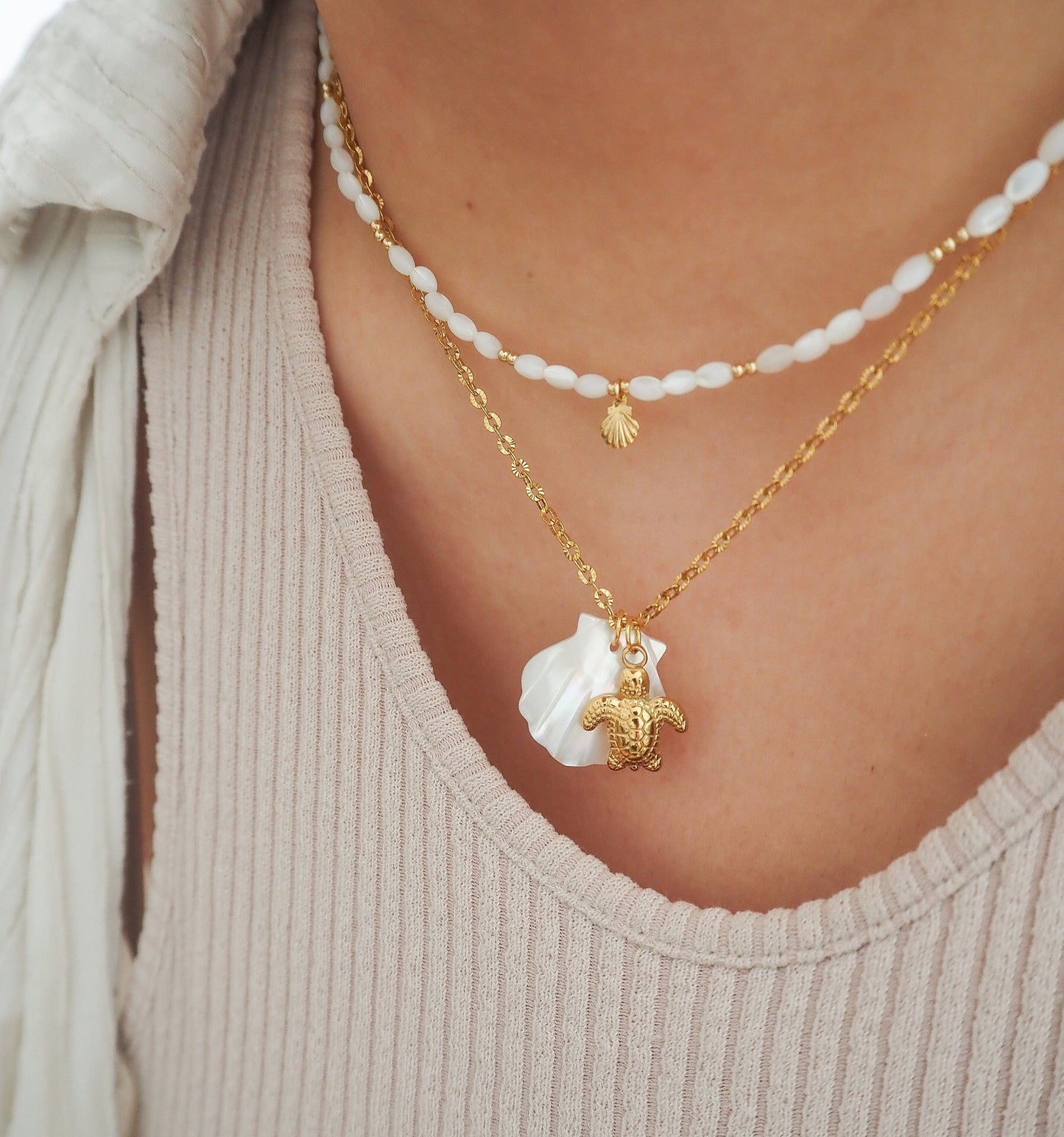 18K Gold Mother of Pearl Seashell Ocean Charm Pendant Necklace