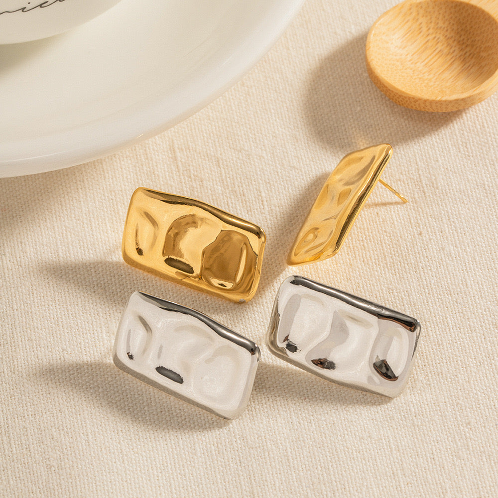 18K Gold Puffy Rectangle Statement Stud Earrings