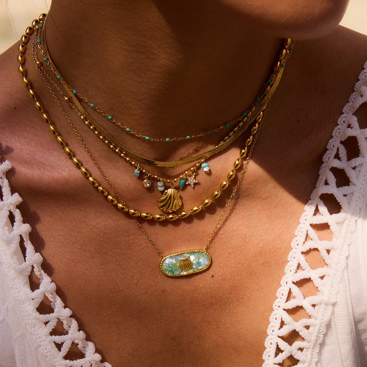 18K Gold Seashell Jelly Color Dainty Pendant Necklace
