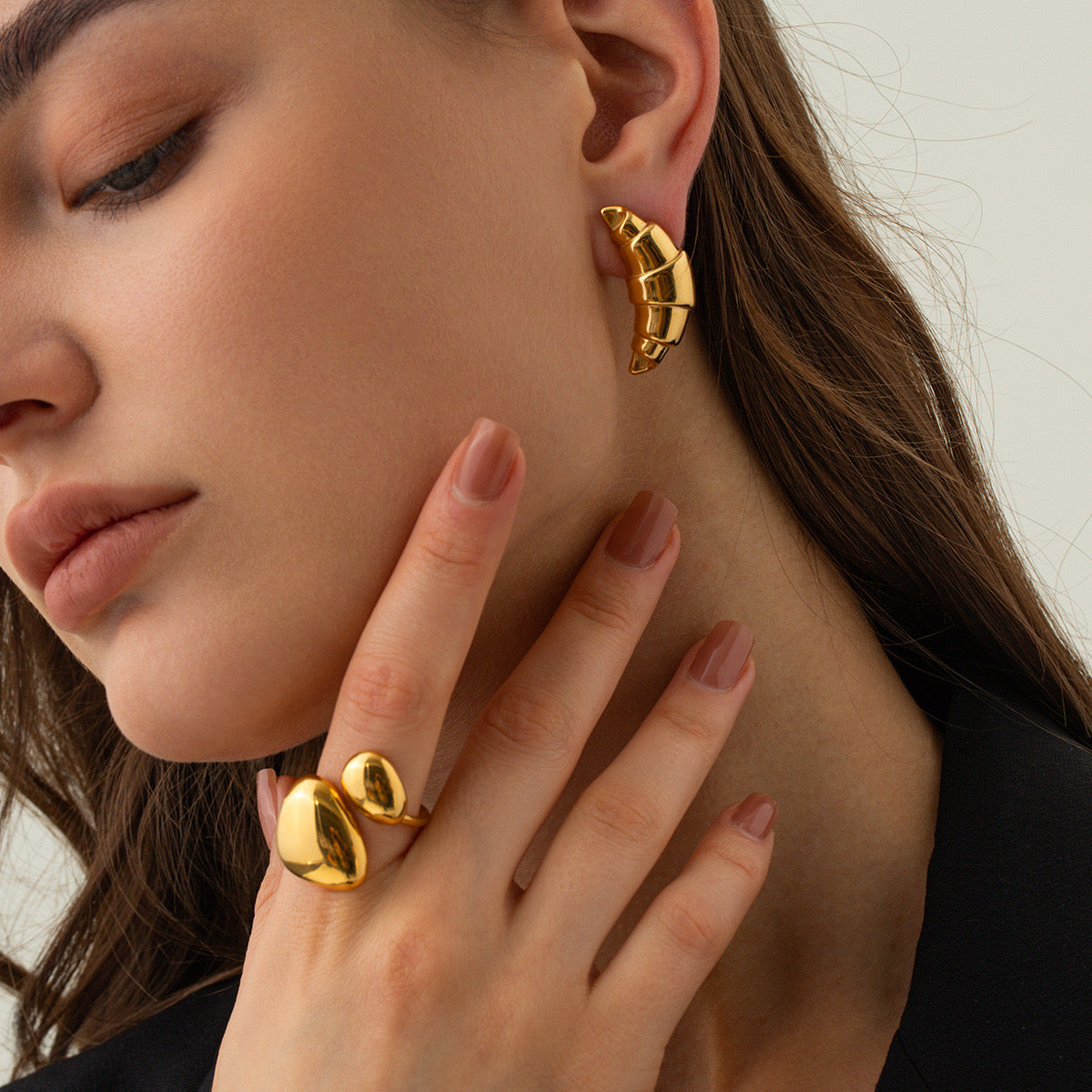 18K Gold Croissant Statement Stud Earrings