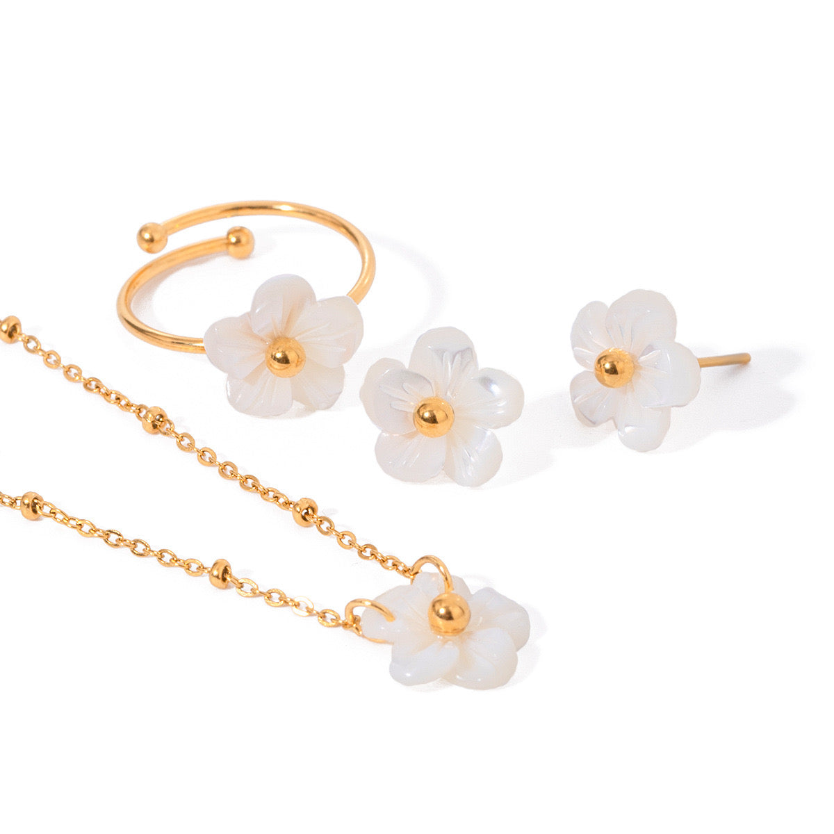 18K Gold White Flower Beaded Chain Dainty Pendant Necklace