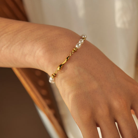 18K Gold Elegance Pearl Bracelet