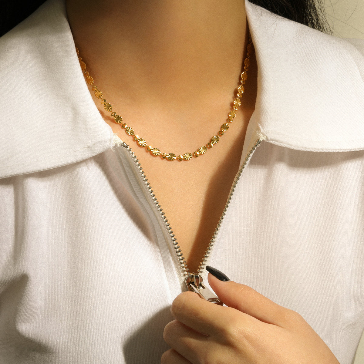 18K Gold Dainty Flower Disc Chain Choker Necklace