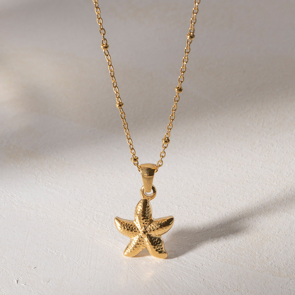 18K Gold Starfish Pendant Necklace