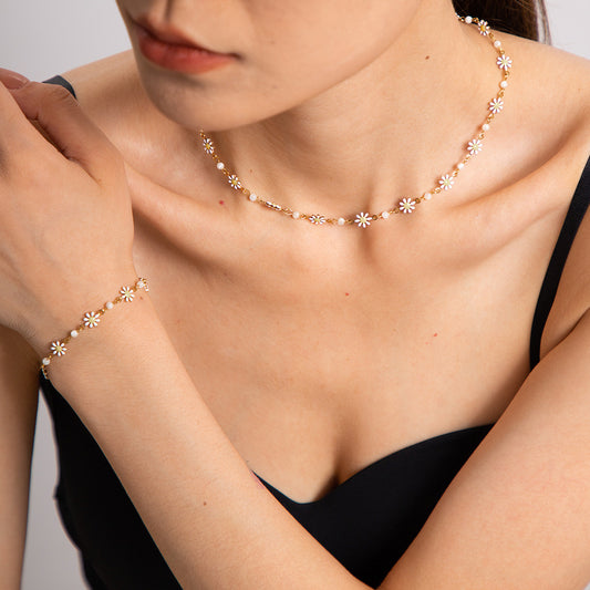 18K Gold White Daisy Flower Chain Choker Necklace
