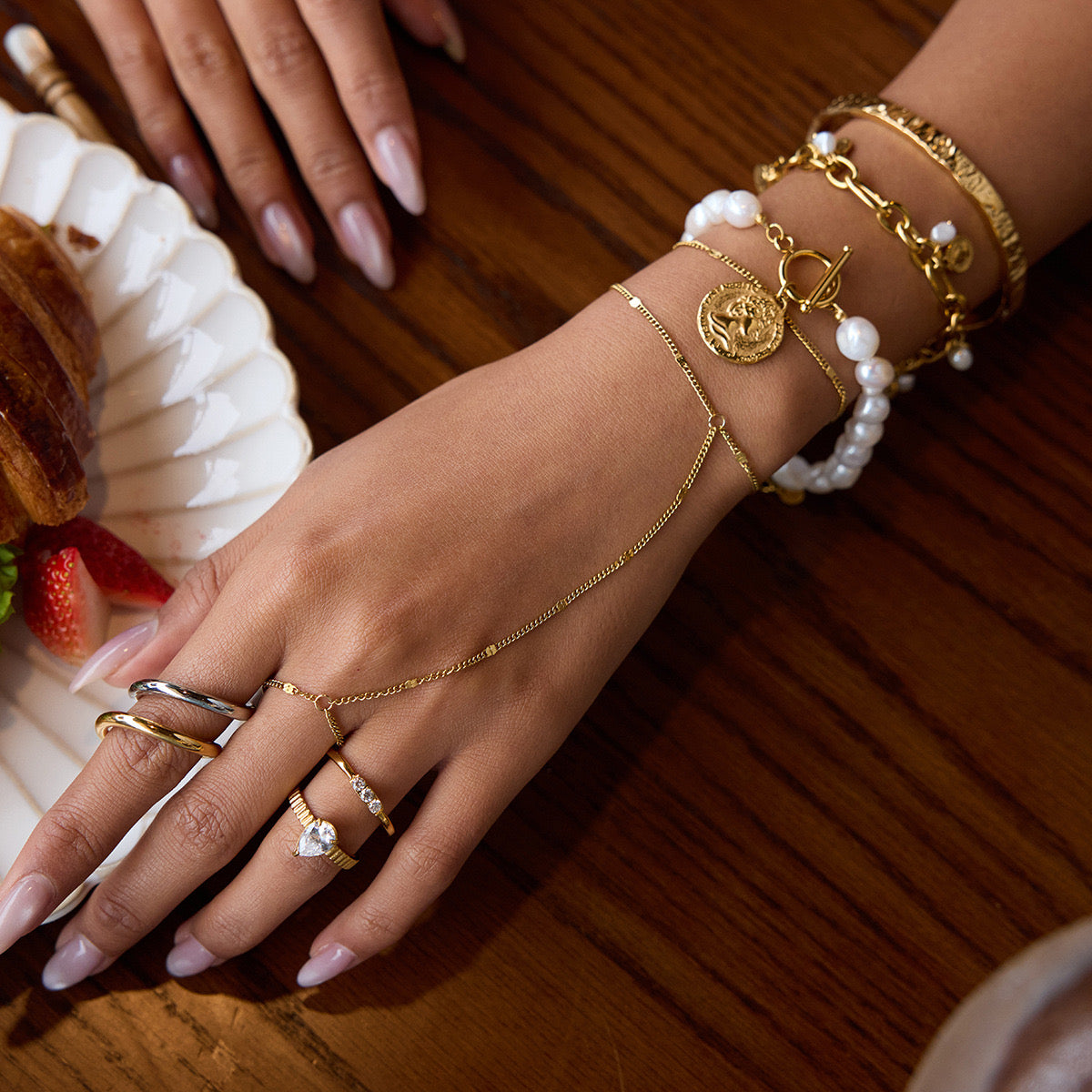 18K Gold Waterproof Chic Hand Chain Bracelet