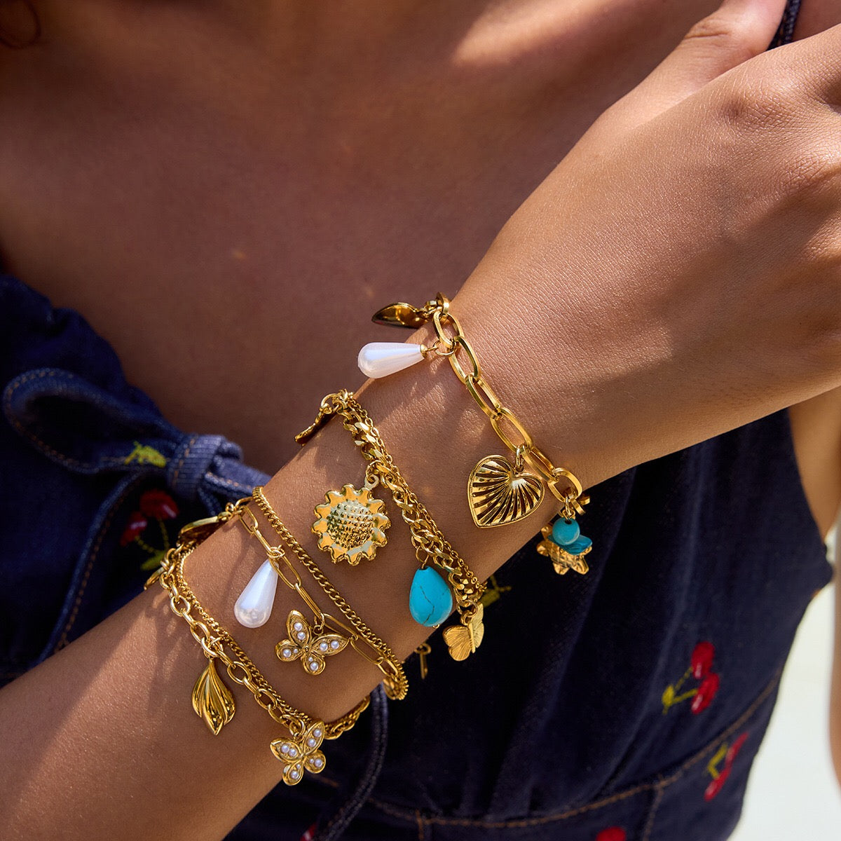 18K Gold Summer Fling Turquoise Chunky Charm Bracelet