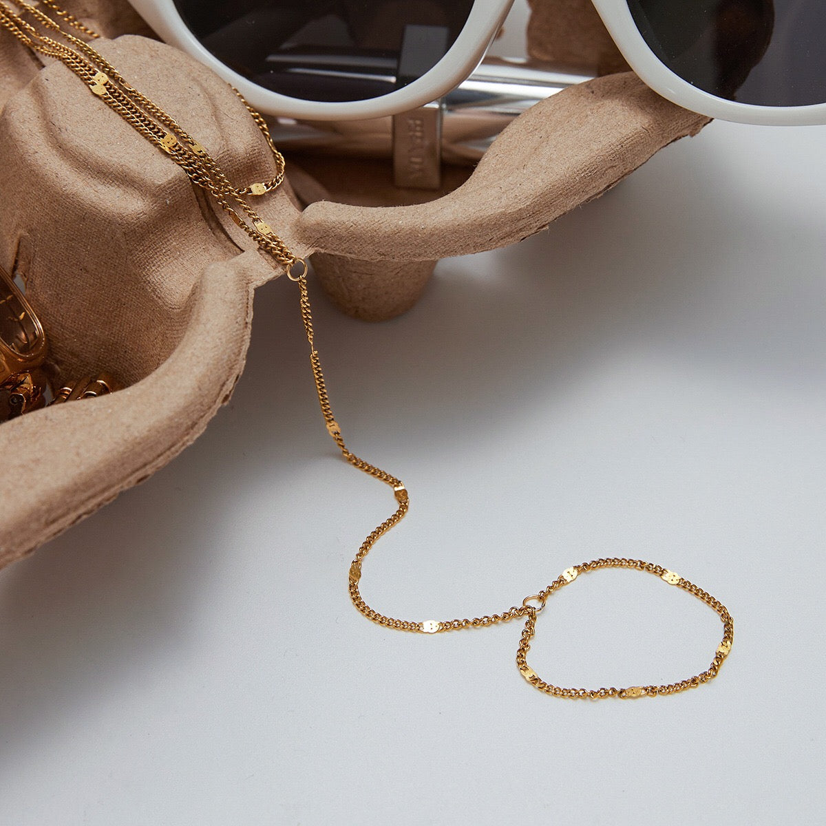 18K Gold Waterproof Chic Hand Chain Bracelet
