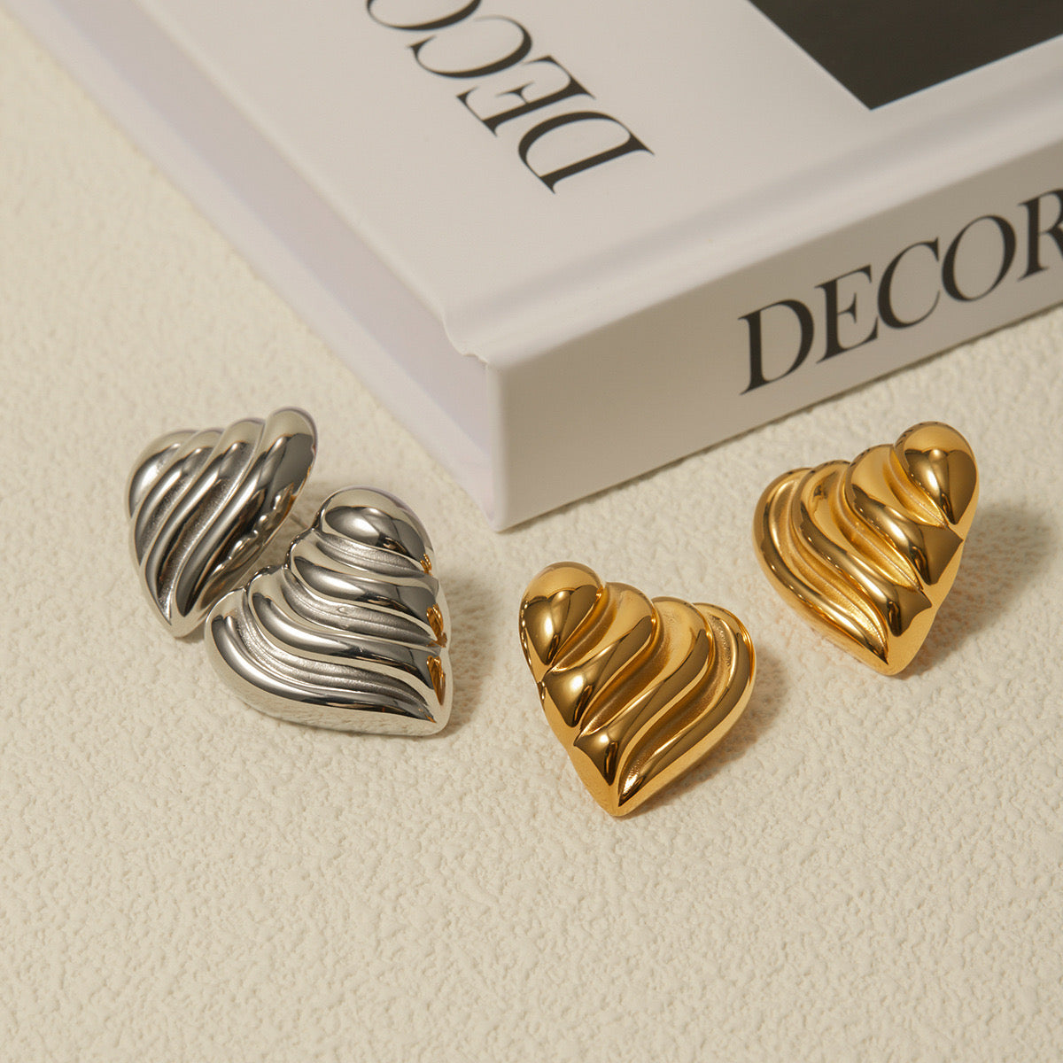 18K Gold Ribbed Heart Statement Stud Earrings