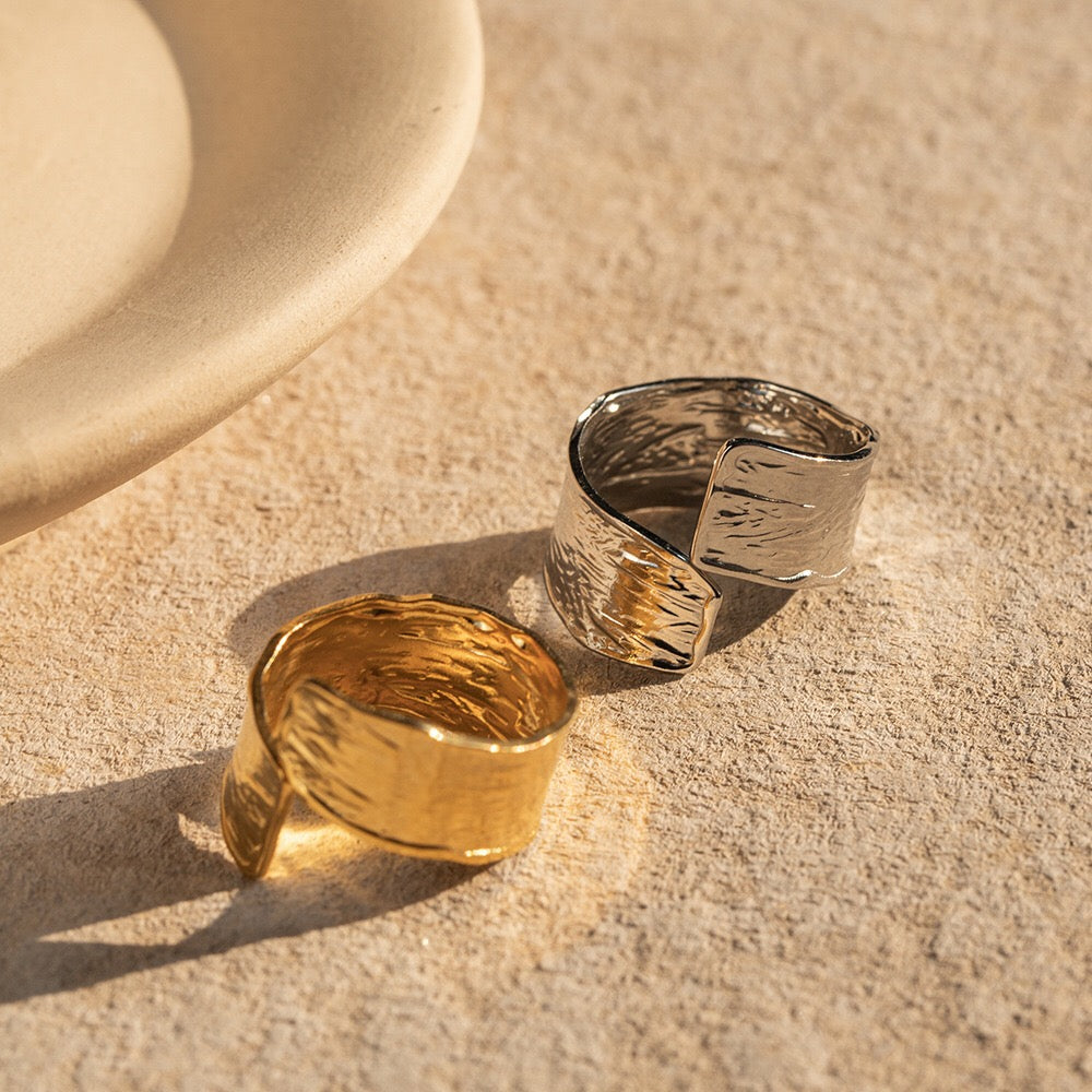 18K Gold Wrap Around Statement Ring