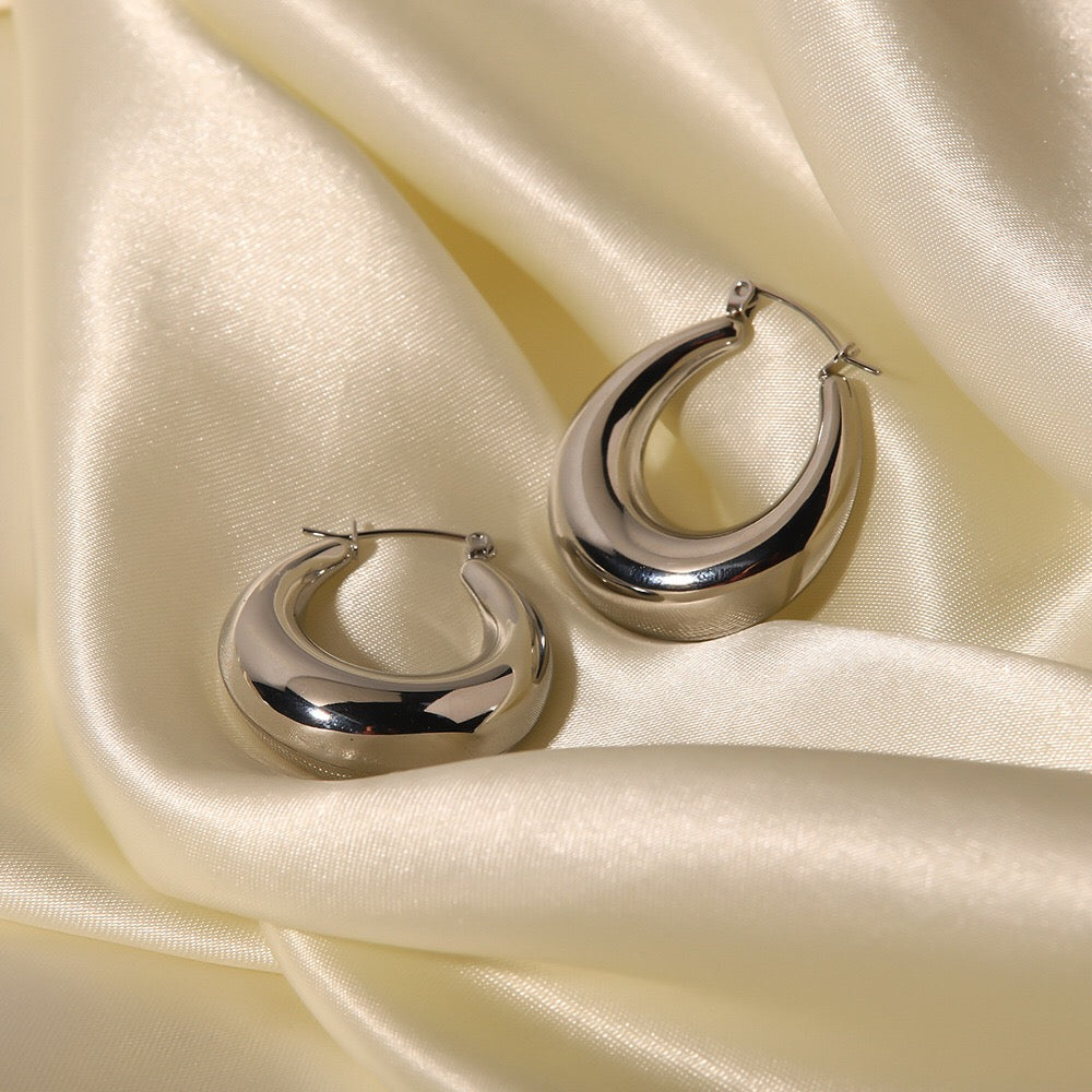18K Gold Thick Huggie Small Hoop Earrings