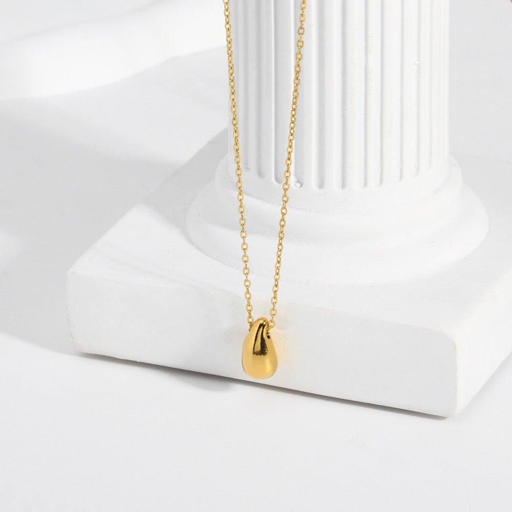 18K Gold Minimalist Teardrop Pendant Dainty Necklace