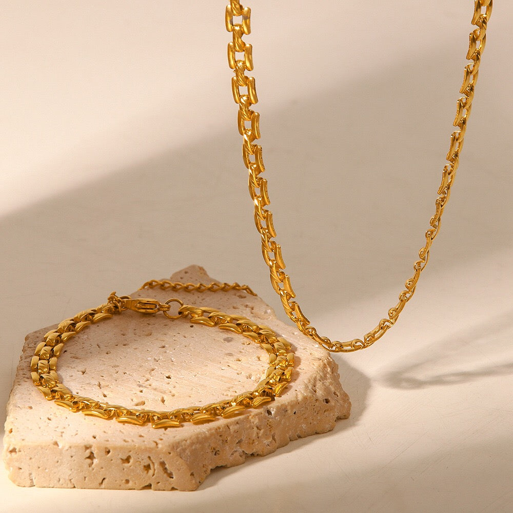 18K Gold Slim Watch Band Choker Chain Necklace