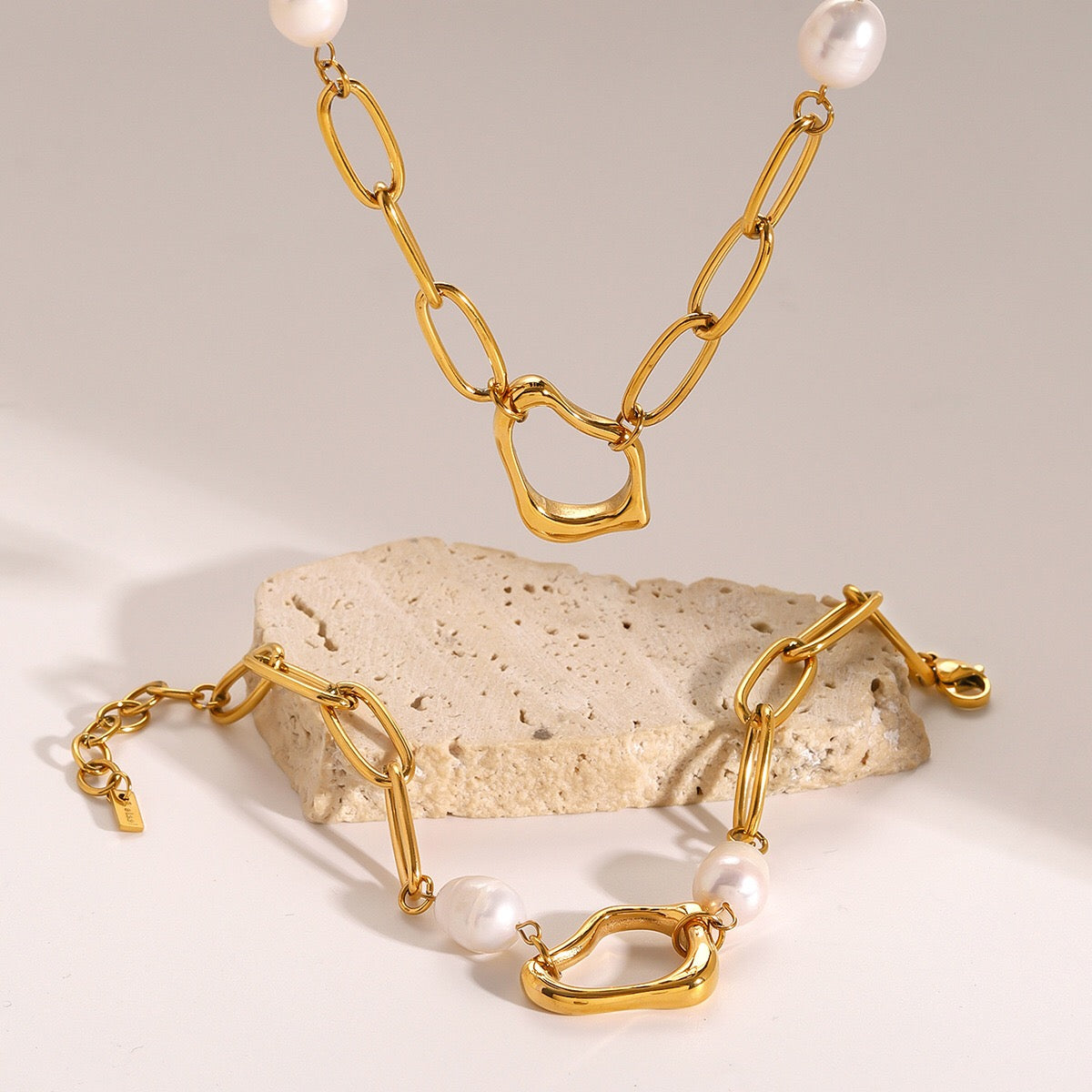 18K Gold Paperclip Chain Pearl Beads Bracelet