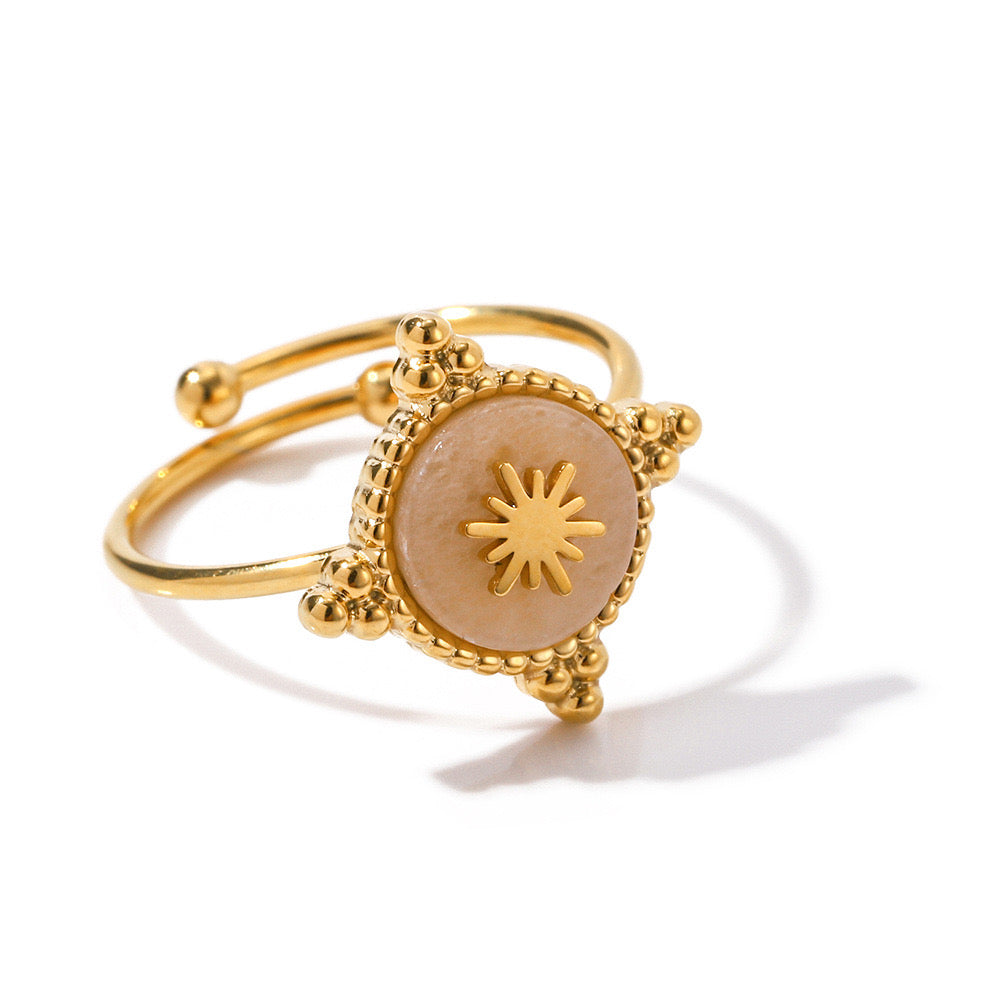18K Gold Vintage Inspired Compass Ring