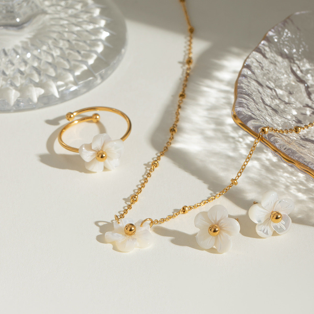 18K Gold White Flower Stacking Ring