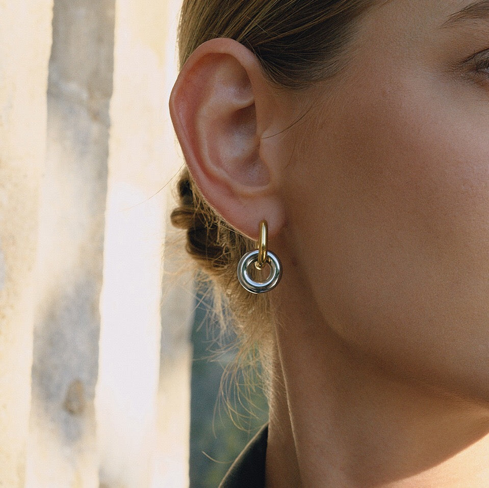 18K Gold Golden Muse Small Hoop Huggie Earrings