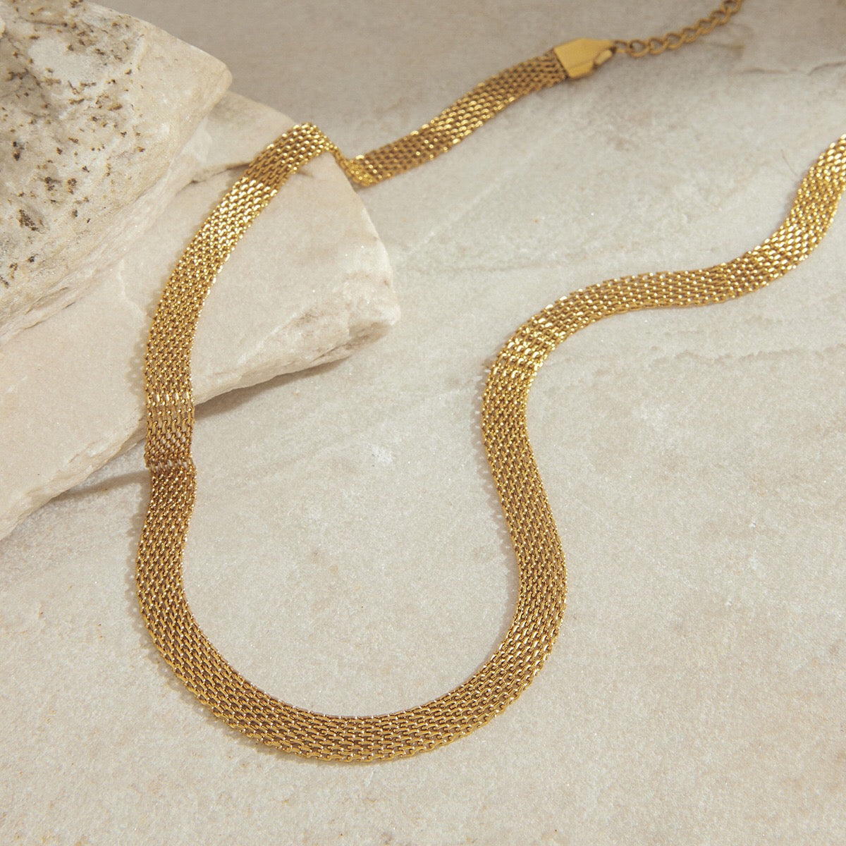 18K Gold Chic Watch Band Chain Choker Necklace