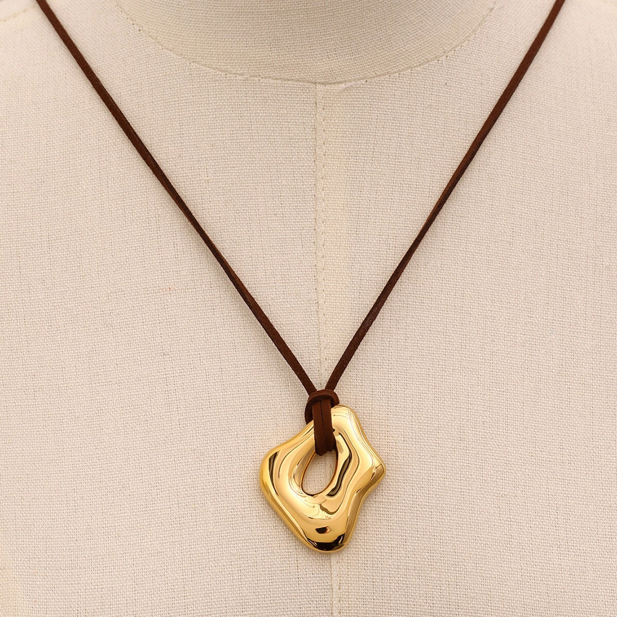 18K Gold Free Flow Geometric Statement Pendant Necklace