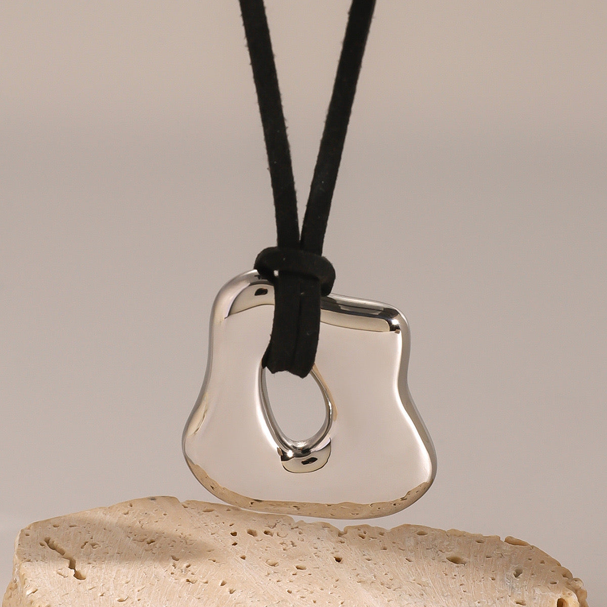 18K Gold Free Flow Geometric Statement Pendant Necklace
