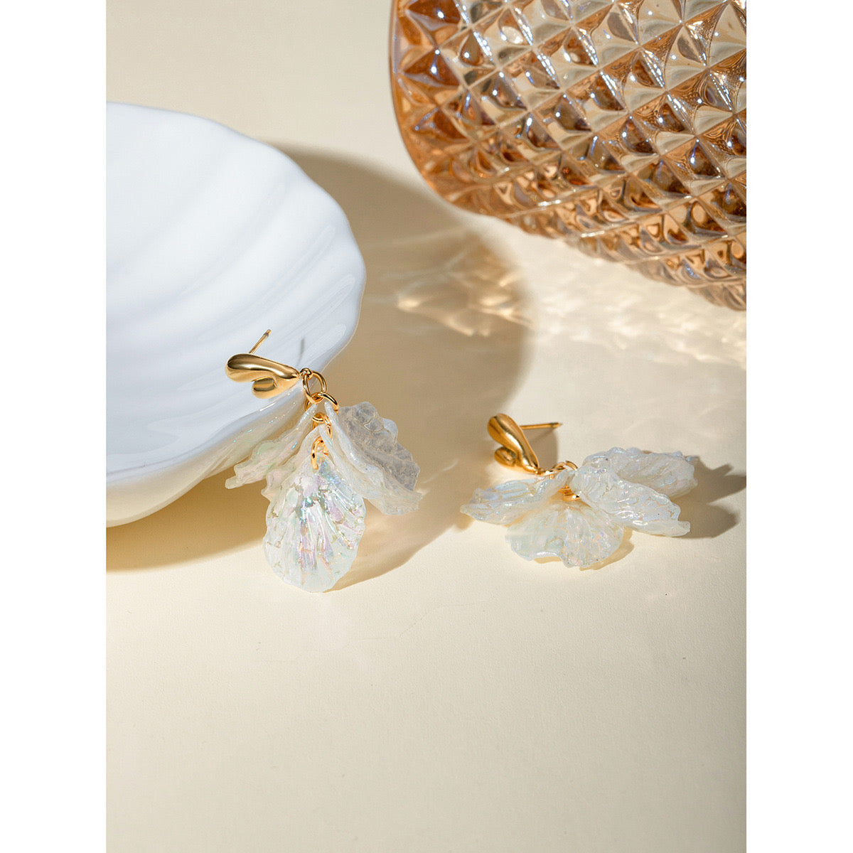 18K Gold Beach Flower Dangle Drop Earrings