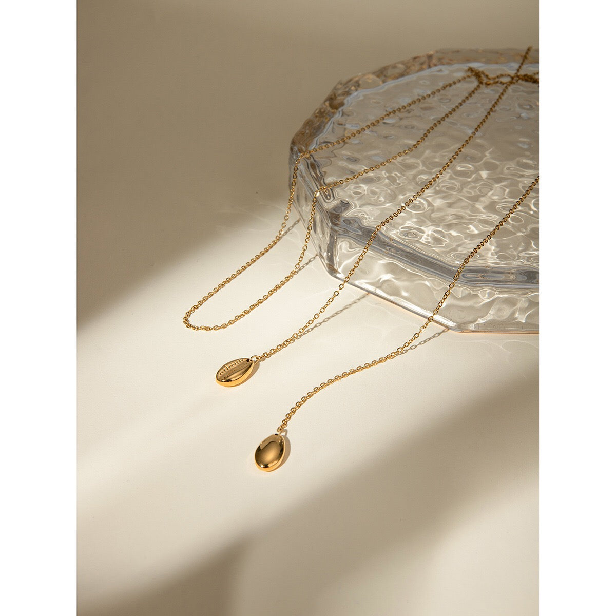 18K Gold Dainty Seashell Wrap Around Chain Necklace