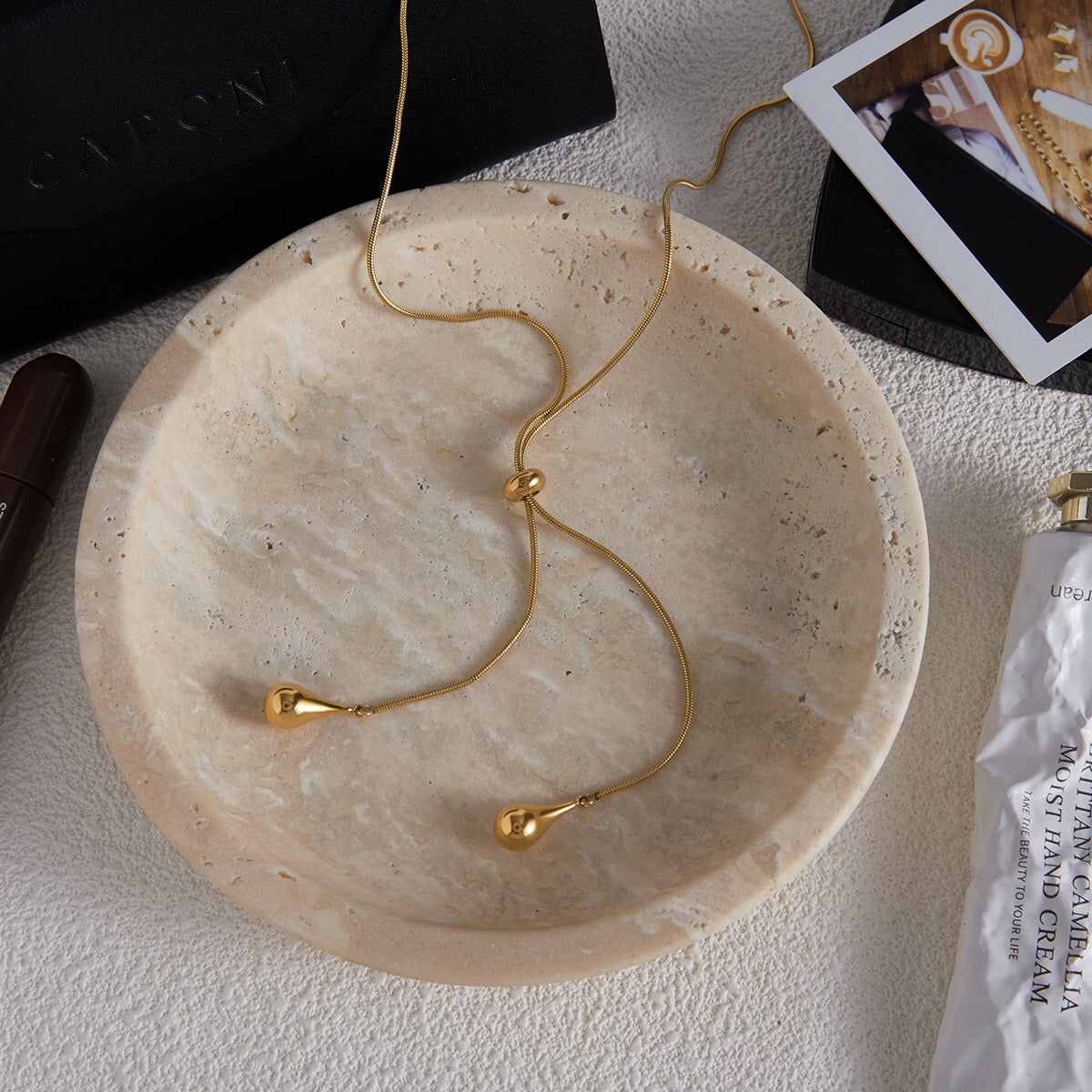 18K Gold Allure Teardrop Adjustable Lariate Chain Necklace