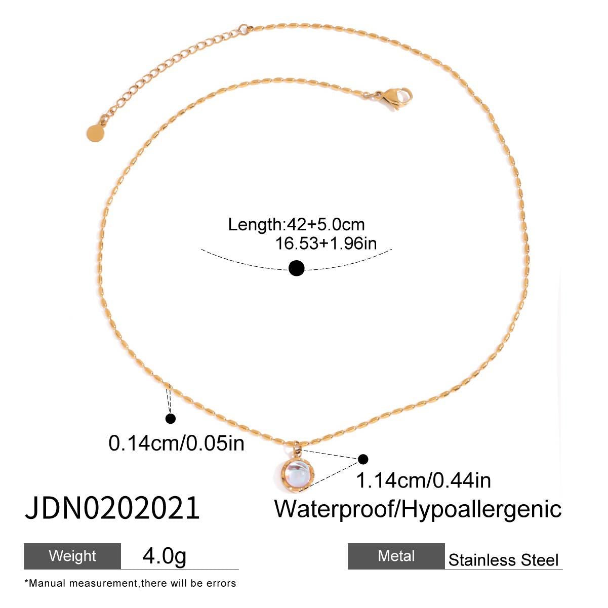 18K Gold Moonstone Pendant Necklace