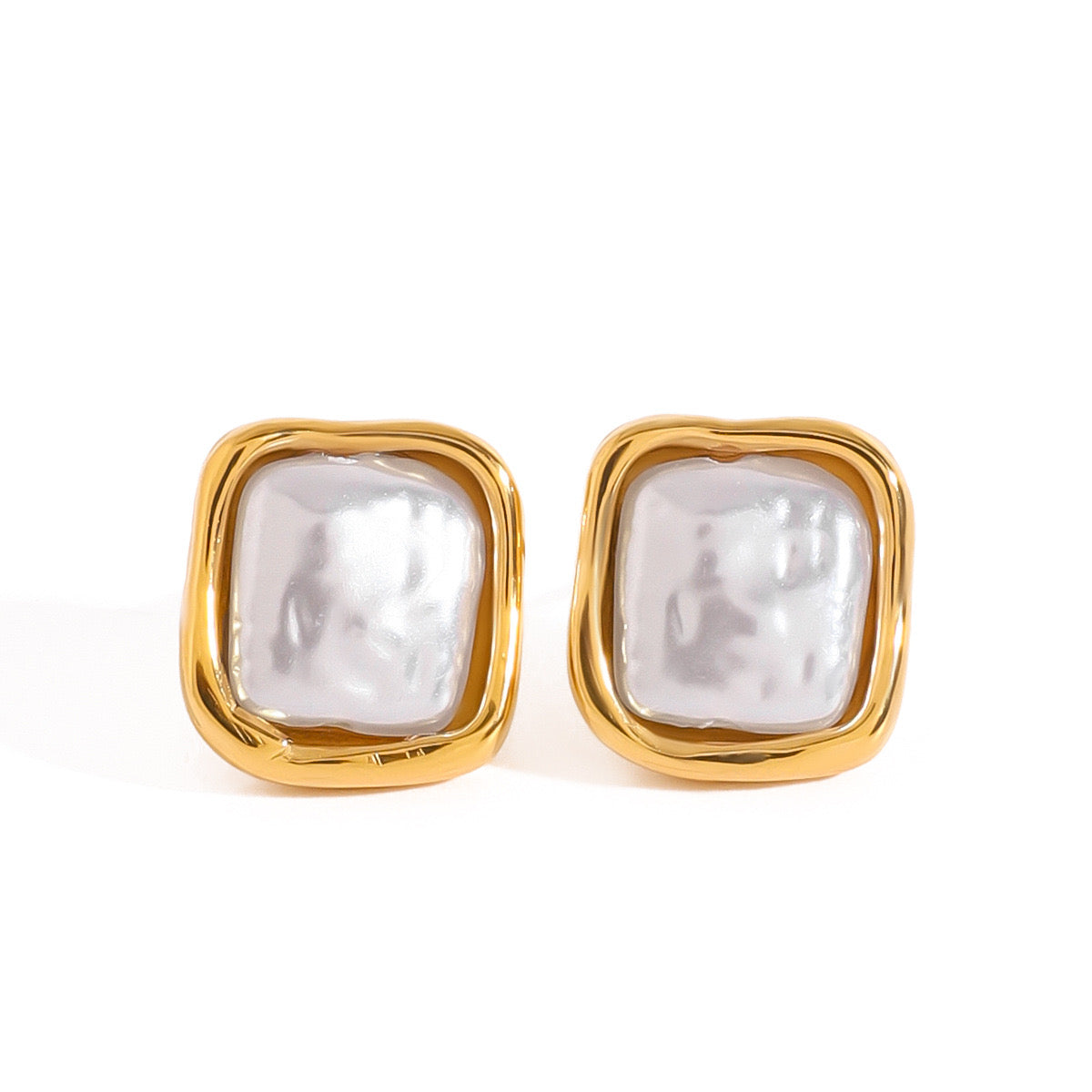 18K Gold Classy Pearl Square Stud Earrings