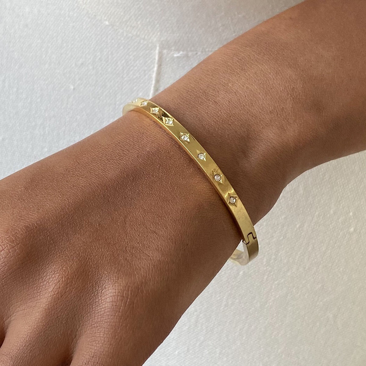 18K Gold Starry Thin Bangle Bracelet