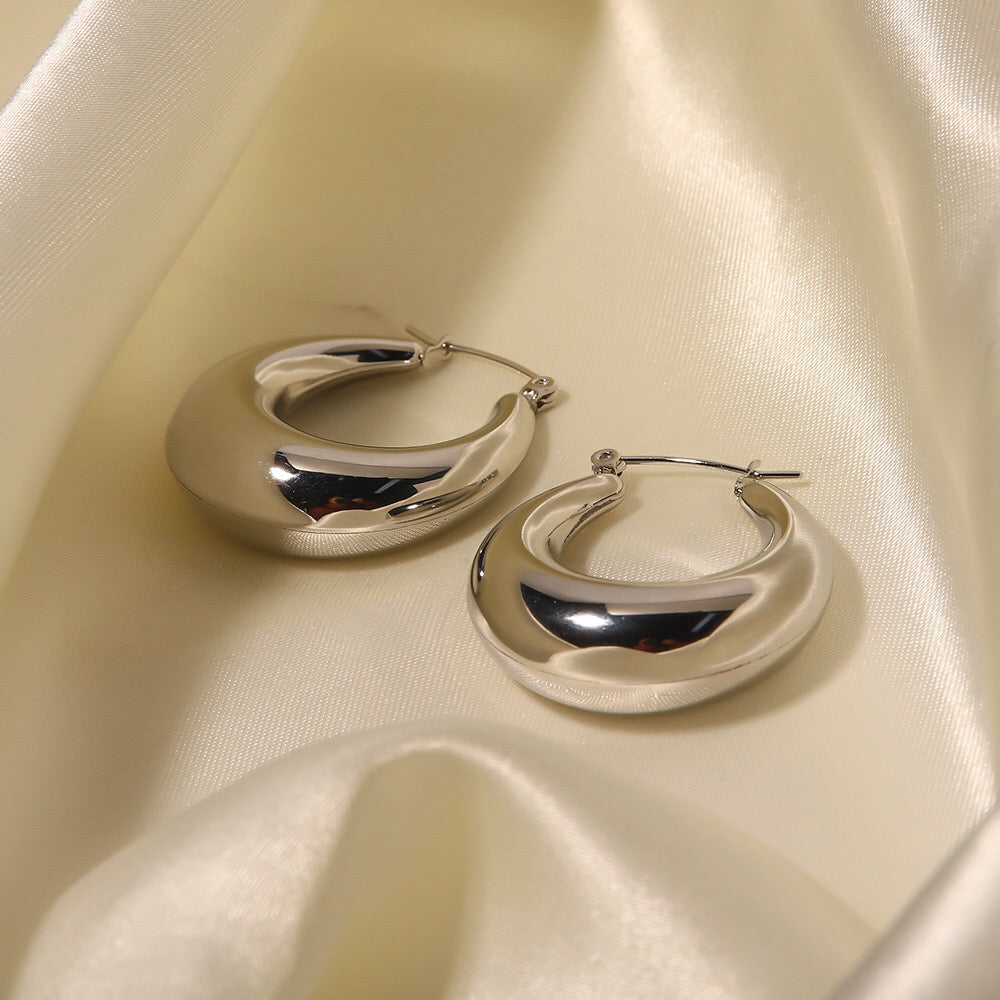 18K Gold Thick Huggie Small Hoop Earrings