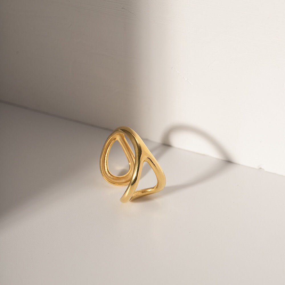 18K Gold Unique Wave Cuff Ring
