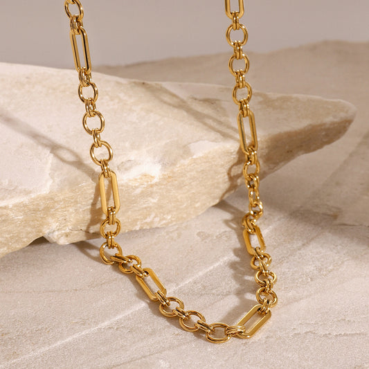 18K Gold Modern Figaro Chain Choker Necklace