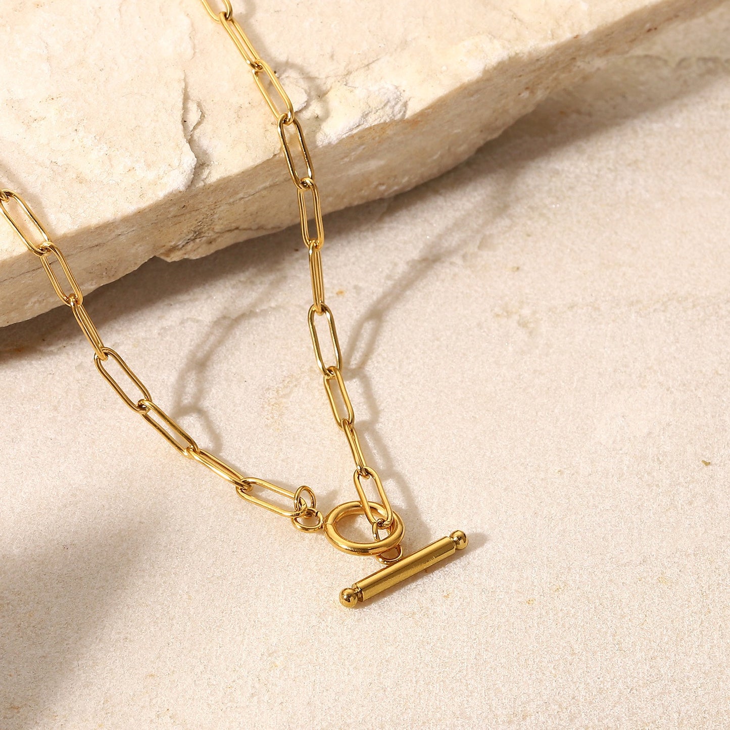 18K Gold Classic Paperclip Toggle Chain Choker Necklace