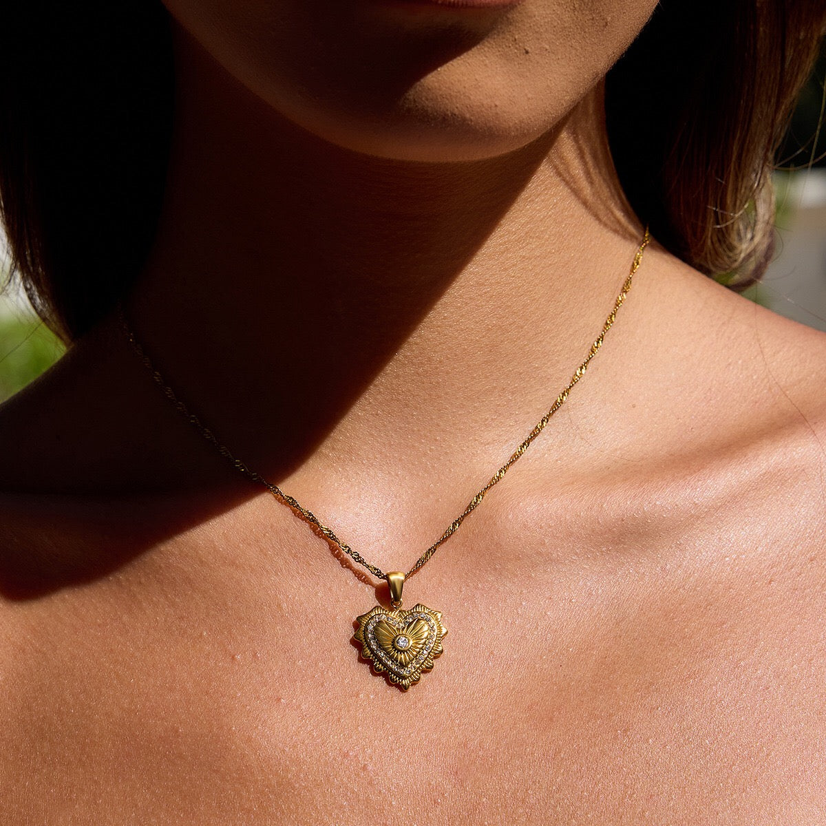 18K Gold Heart Signal Pendant Layered Necklace Set