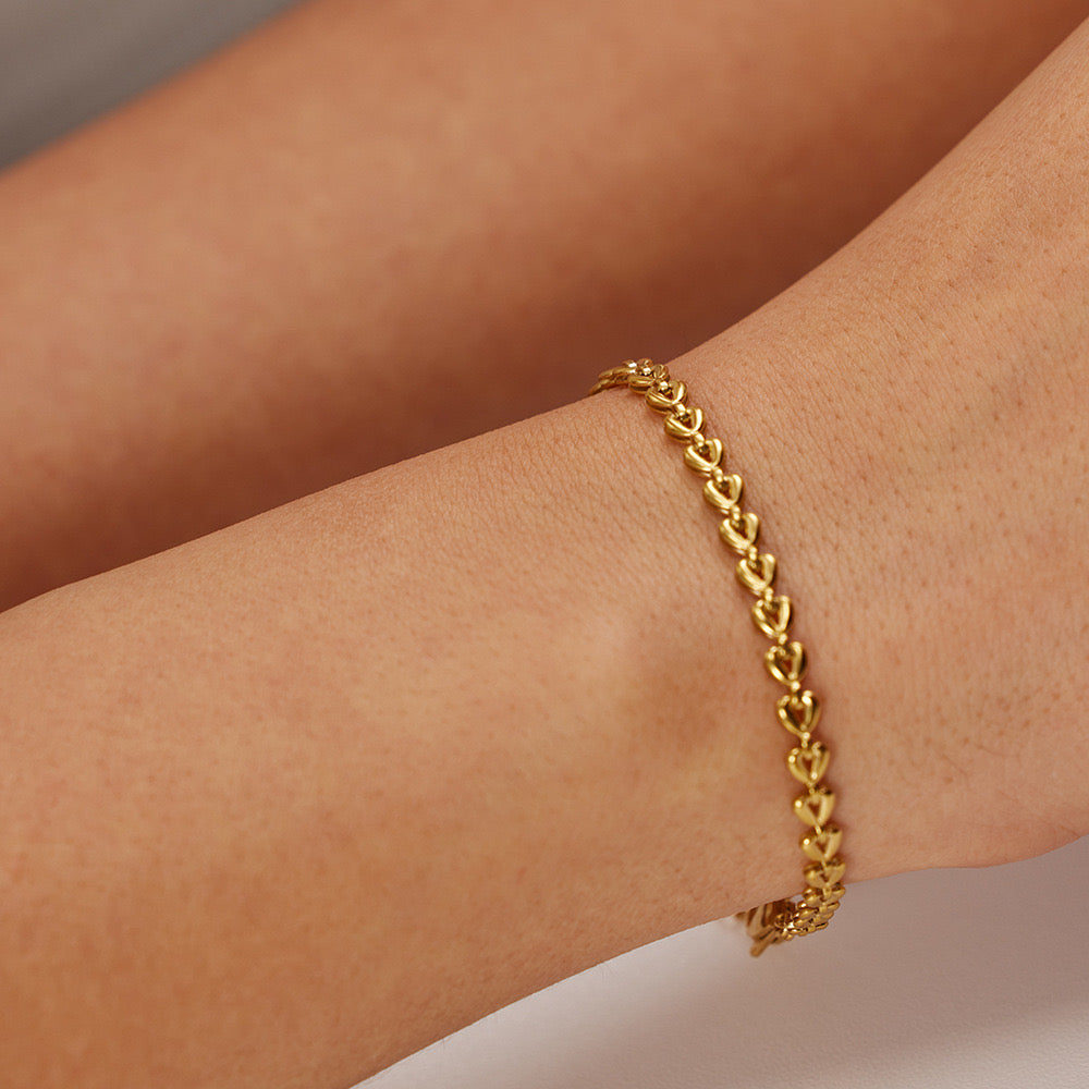 18K Gold Heart Chain Bracelet