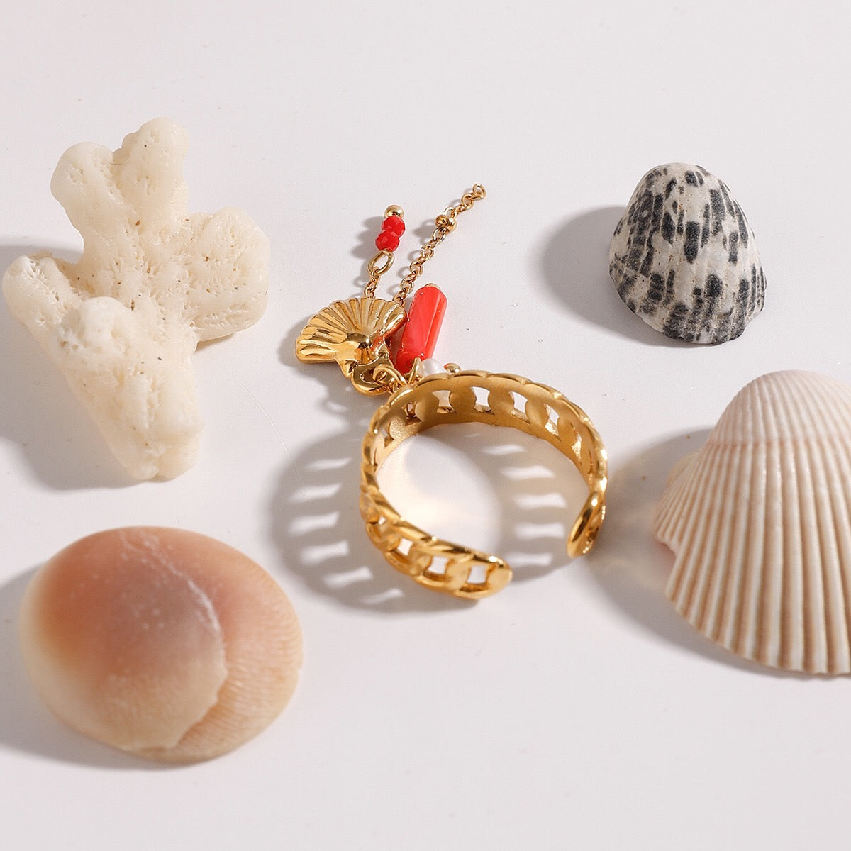 18K Gold Sea Shell Pearl Charm Band Ring