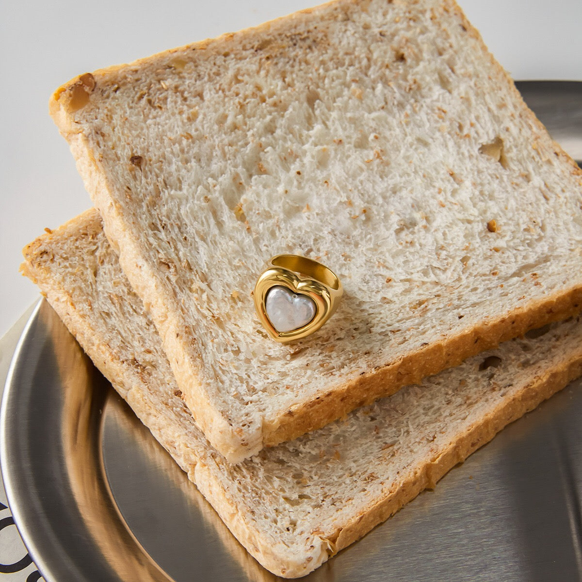 18K Gold Pearl Heart Statement Ring