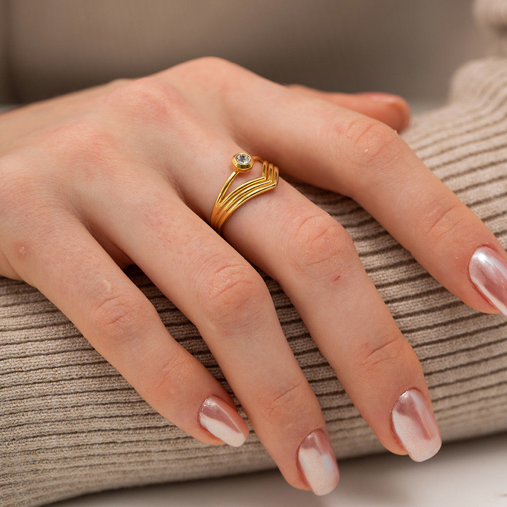 18K Gold Star Shining Ring